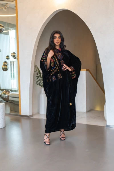 Abaya velvet Bisht with embroidery IB264